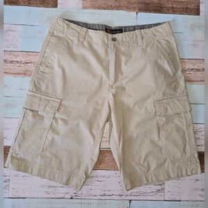 BC Clothing Cotton Cargo Shorts. (US 36)